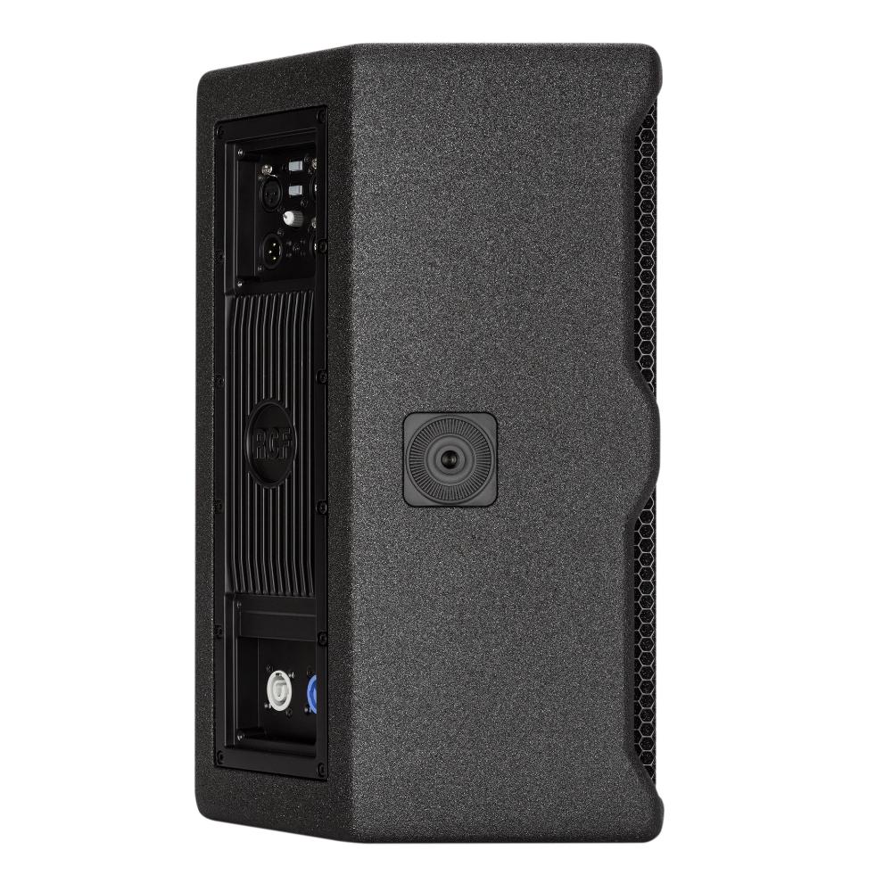רמקול מוגבר RCF TT 08-A II – מבט אחורי בזווית, פאנל המגבר