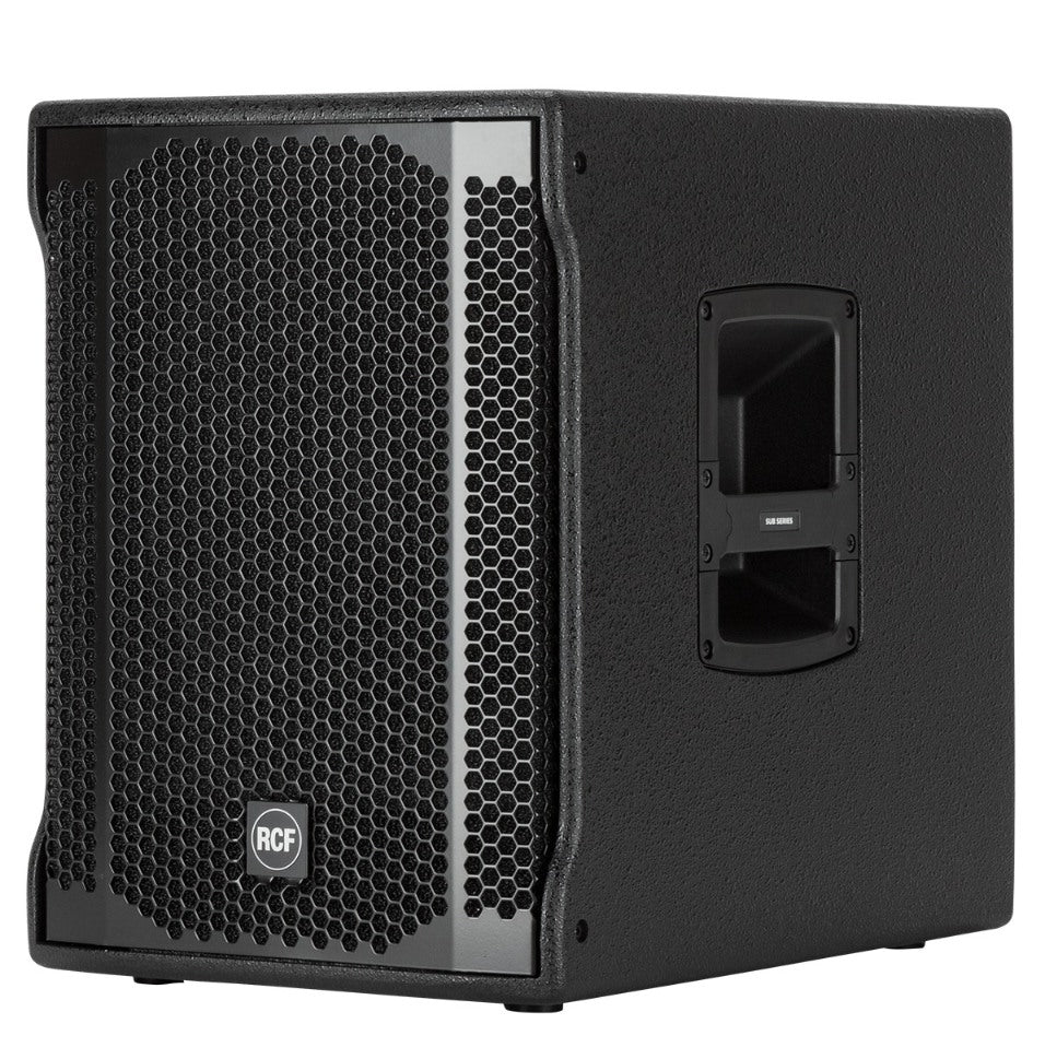 סאבוופר מוגבר RCF SUB 702-AS II – מבט קדמי בזווית