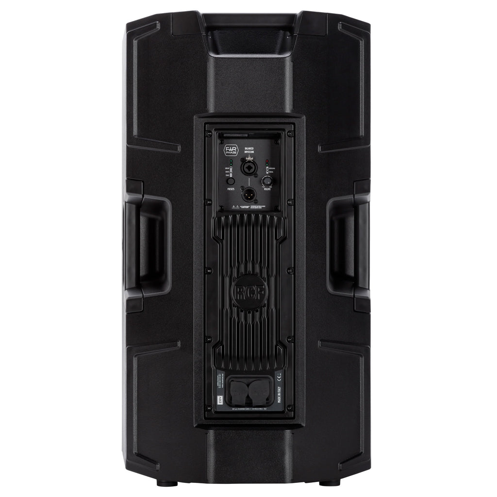 רמקול מוגבר RCF ART 945-A, מבט אחורי על המגבר והחיבורים