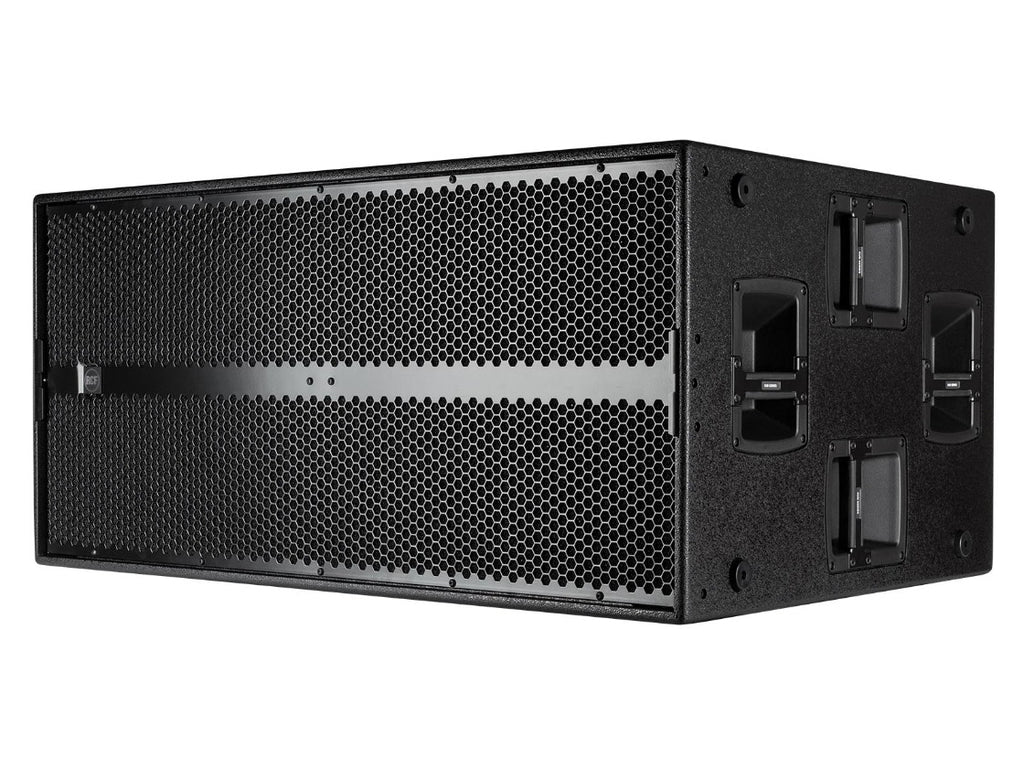 סאבוופר מוגבר RCF SUB 9006-AS – מבט קדמי בזווית