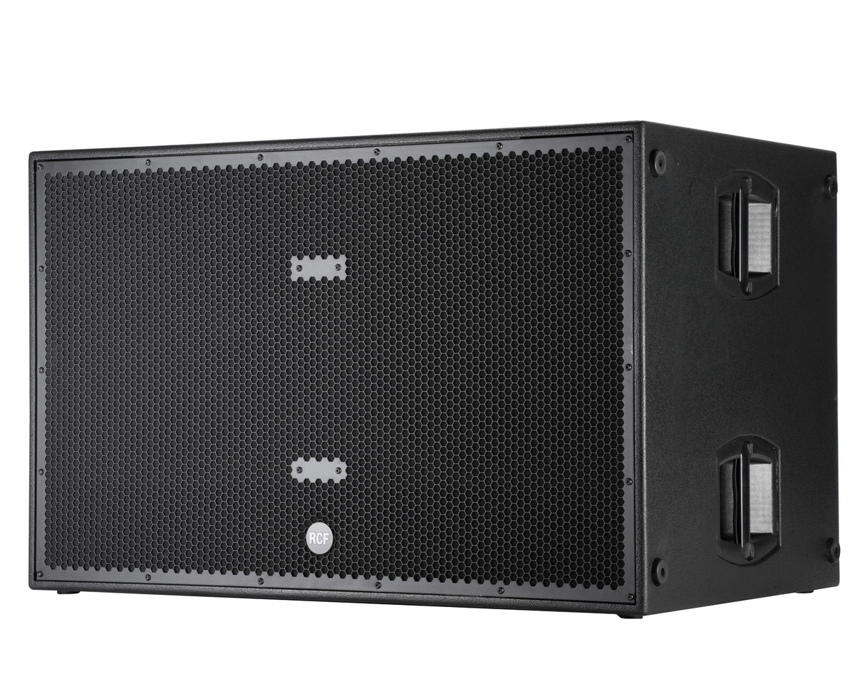 סאבוופר מוגבר RCF SUB 8006-AS – מבט קדמי בזווית